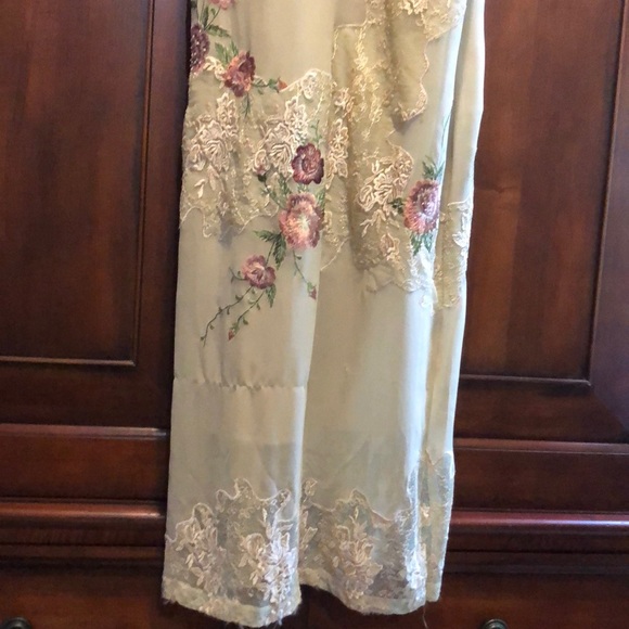 Verá Wang Maxi with a Beautiful wrap. - Picture 1 of 2